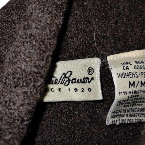 Size Medium Eddie Bauer Turtle Neck Sweater - Picture 4 of 4